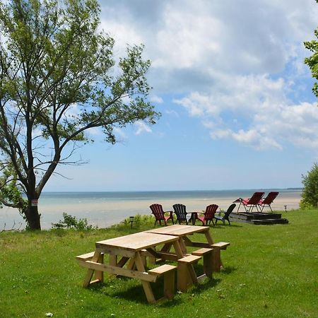 Wheatley Birds Point Cottage On A Cliff Facing Lake Erie. מראה חיצוני תמונה