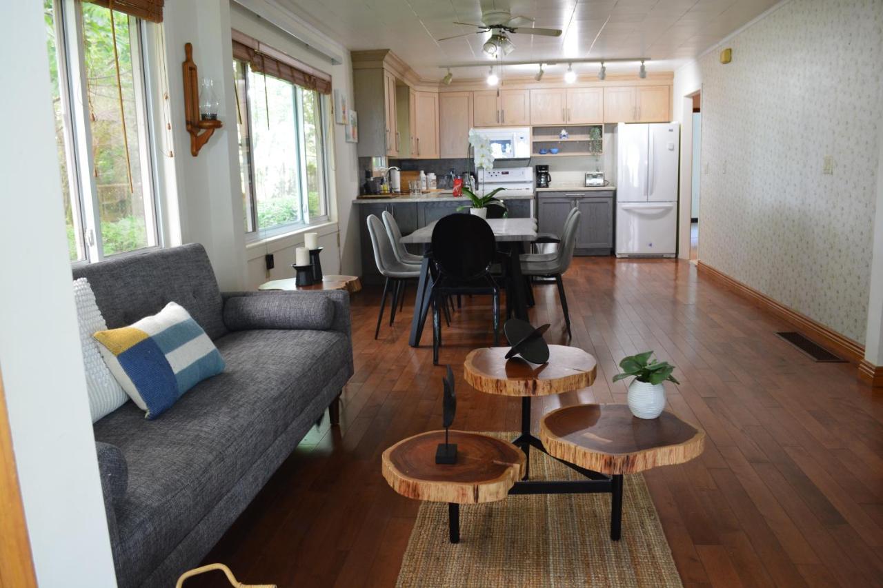 Wheatley Birds Point Cottage On A Cliff Facing Lake Erie. מראה חיצוני תמונה