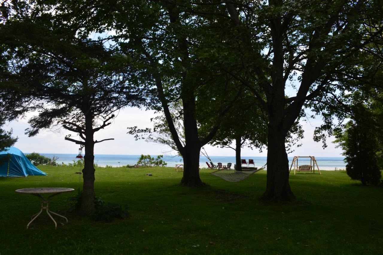 Wheatley Birds Point Cottage On A Cliff Facing Lake Erie. מראה חיצוני תמונה
